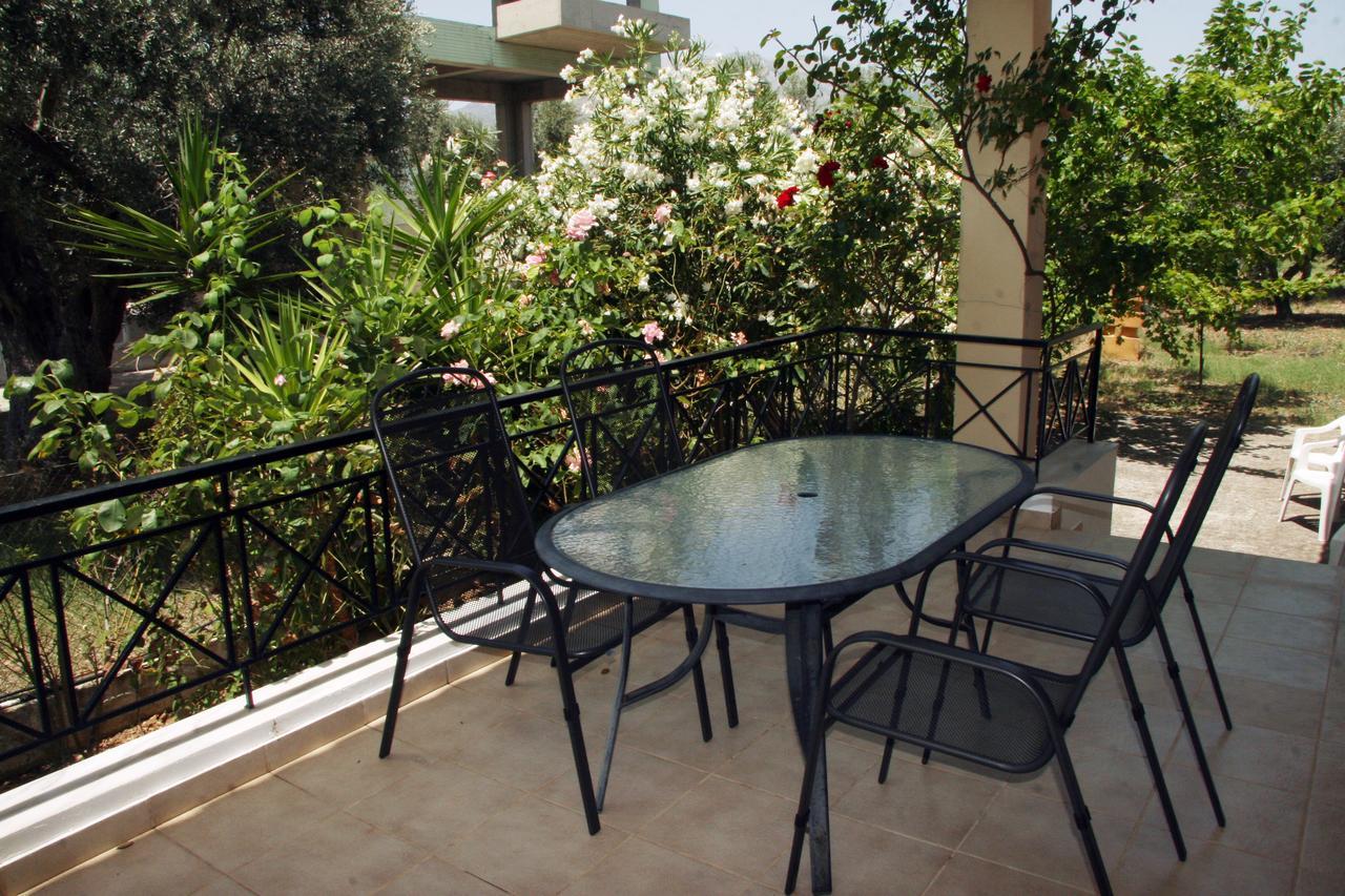 Villa Vlichos Amarynthos Exterior foto